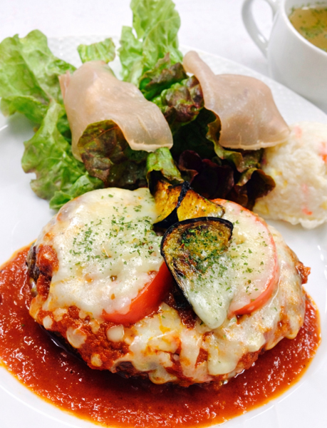 洋食セット(サラダ・スープ・ドリンク付き)