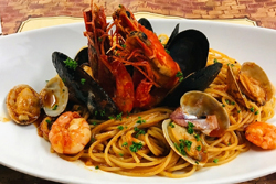 魚介たっぷりペスカトーレ